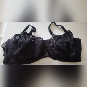 Victoria'S Secret black lace bra size 38 D